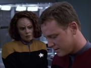 extant_StarTrek_VOY_6x05-Alice_03589.jpg