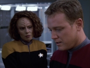 extant_StarTrek_VOY_6x05-Alice_03592.jpg