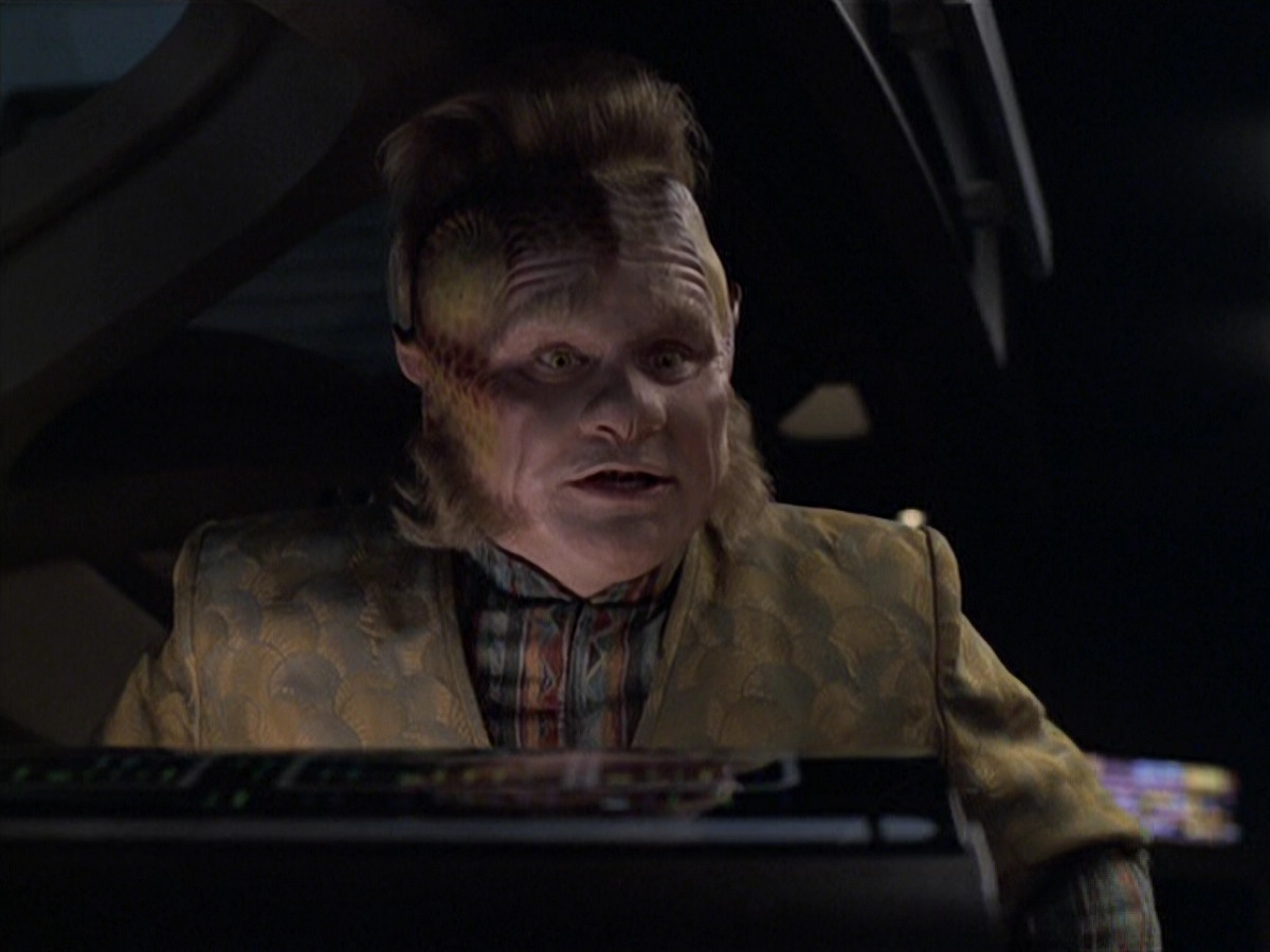 extant_StarTrek_VOY_6x06-Riddles_00059.jpg