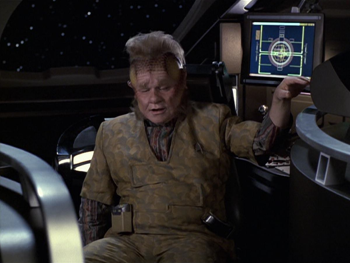extant_StarTrek_VOY_6x06-Riddles_00226.jpg