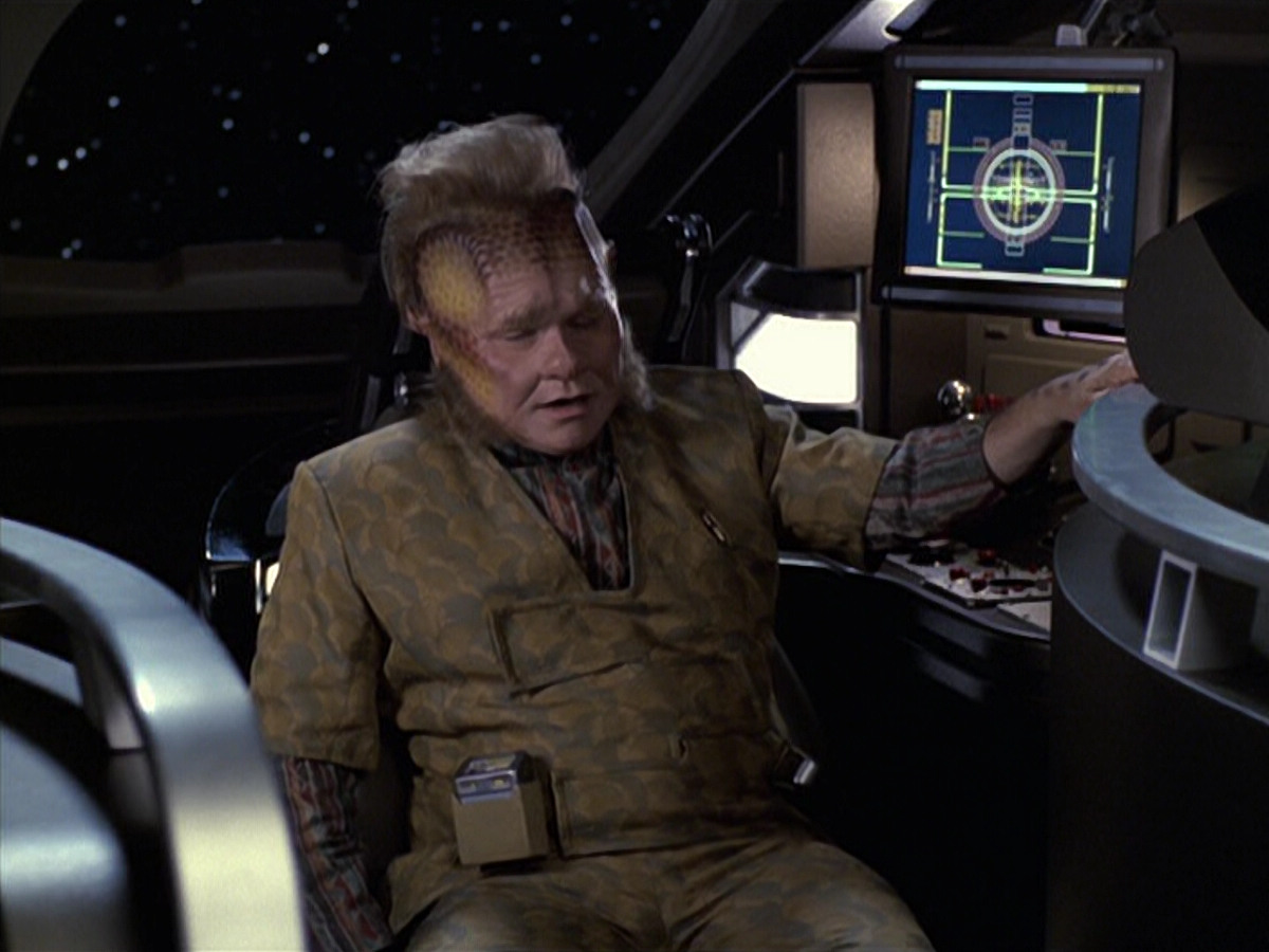 extant_StarTrek_VOY_6x06-Riddles_00228.jpg