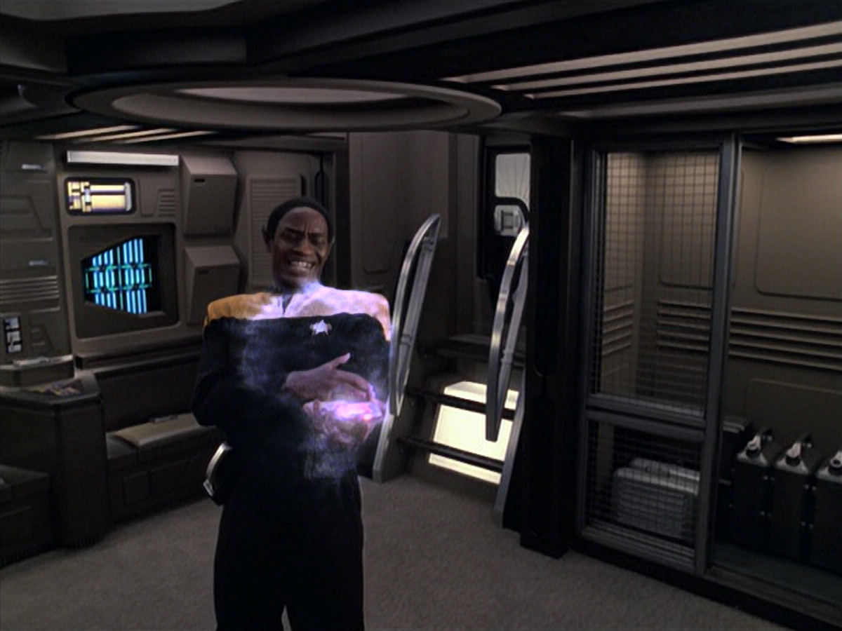 extant_StarTrek_VOY_6x06-Riddles_00253.jpg