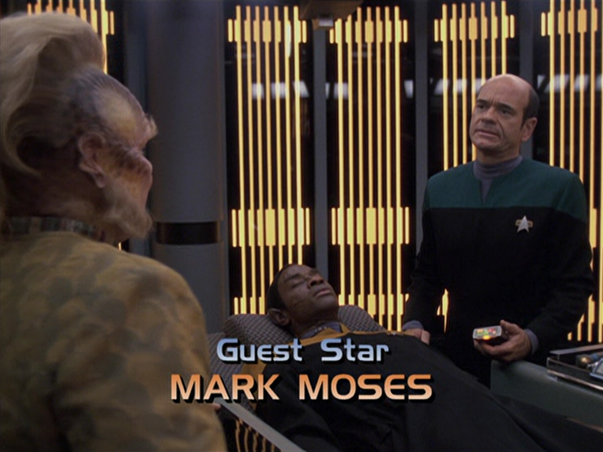 extant_StarTrek_VOY_6x06-Riddles_00501.jpg