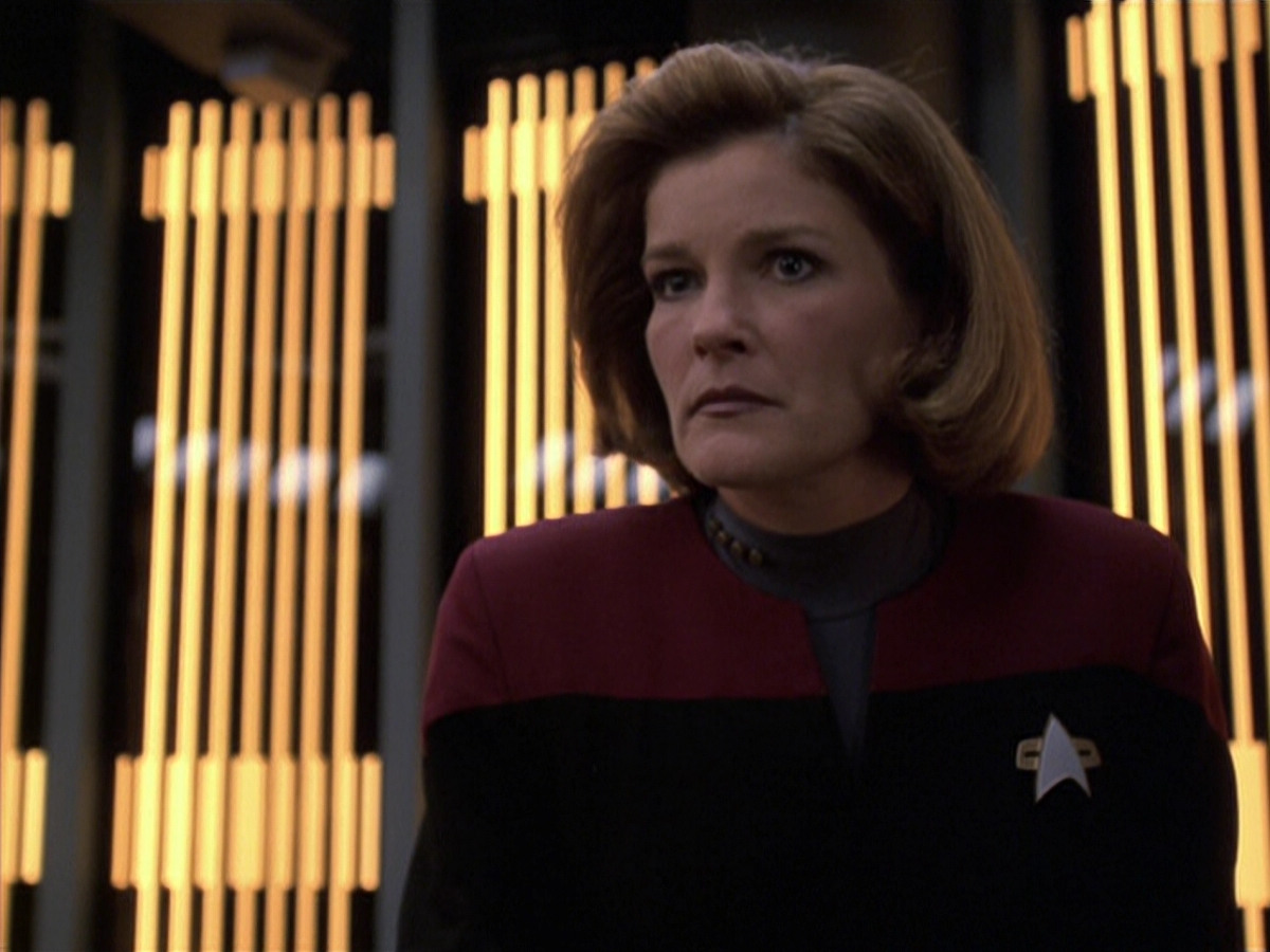 extant_StarTrek_VOY_6x06-Riddles_00564.jpg