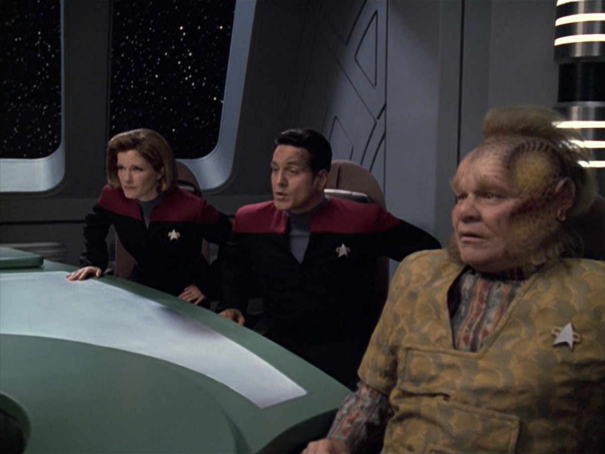 extant_StarTrek_VOY_6x06-Riddles_00591.jpg