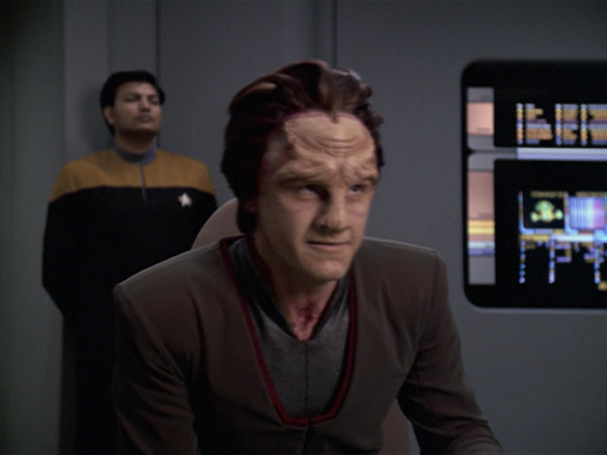 extant_StarTrek_VOY_6x06-Riddles_00594.jpg
