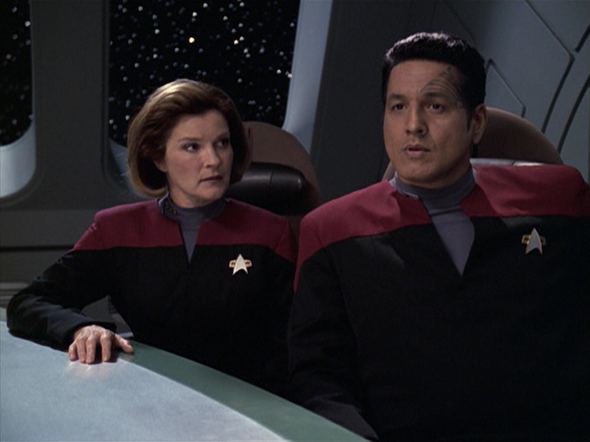 extant_StarTrek_VOY_6x06-Riddles_00604.jpg