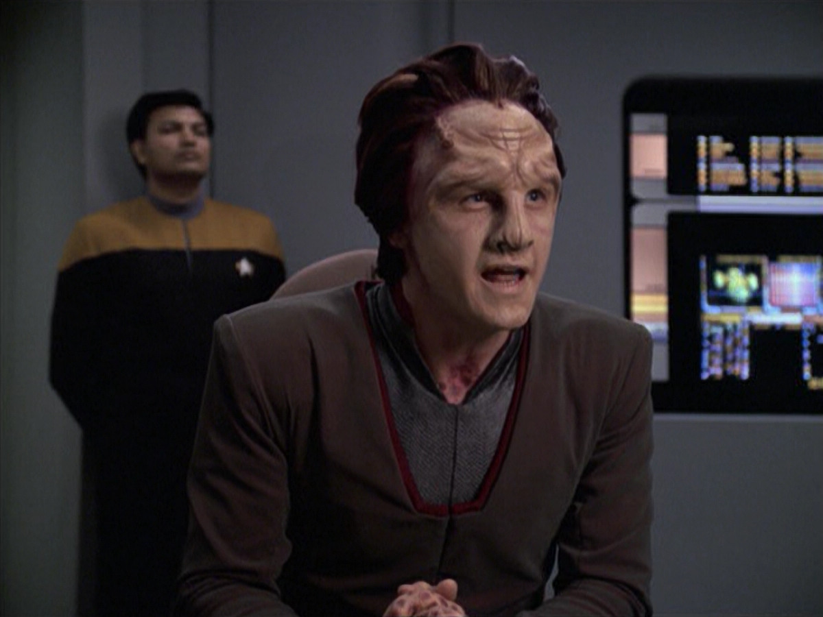 extant_StarTrek_VOY_6x06-Riddles_00606.jpg