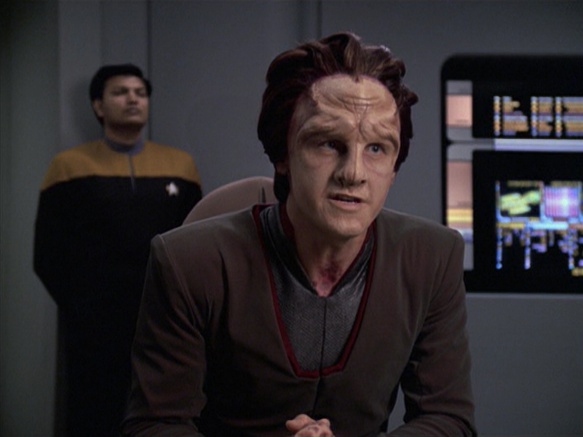 extant_StarTrek_VOY_6x06-Riddles_00615.jpg