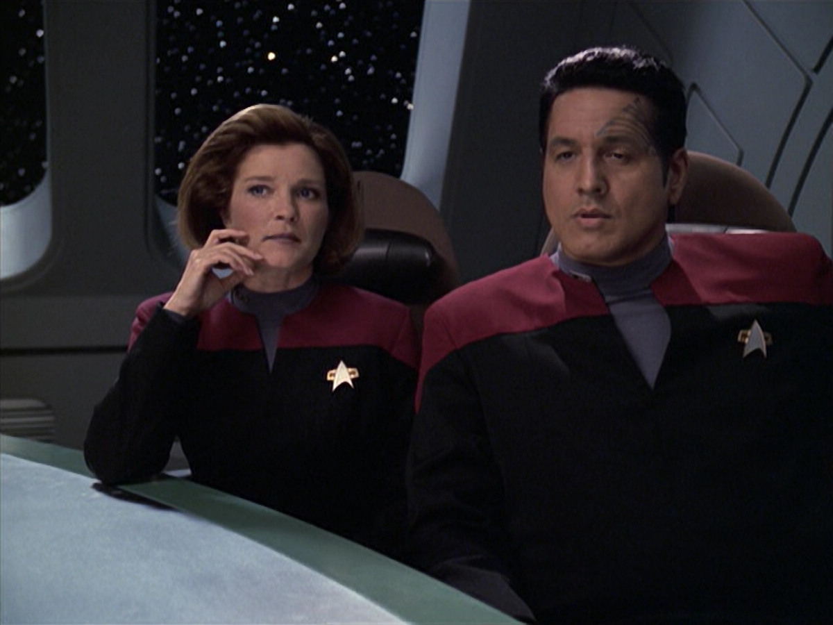 extant_StarTrek_VOY_6x06-Riddles_00617.jpg
