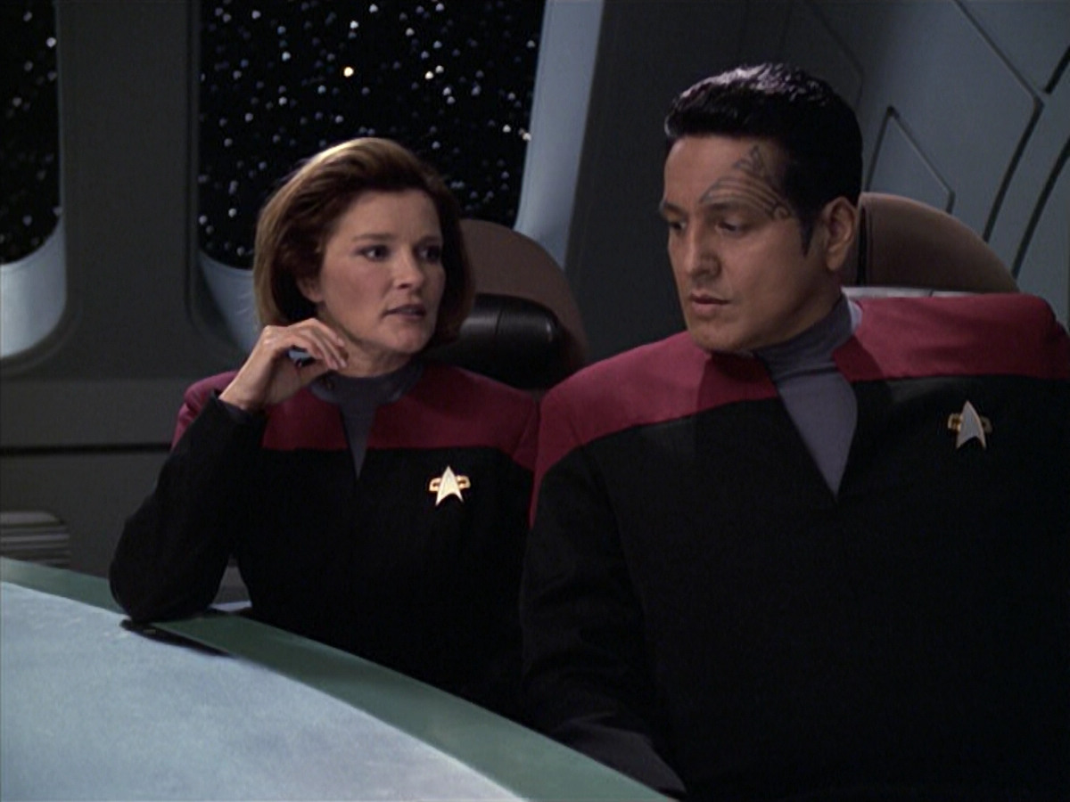 extant_StarTrek_VOY_6x06-Riddles_00619.jpg