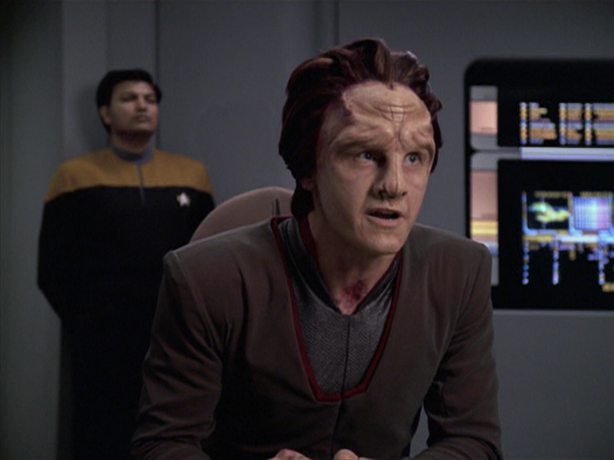 extant_StarTrek_VOY_6x06-Riddles_00626.jpg