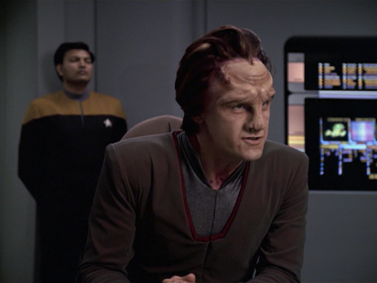 extant_StarTrek_VOY_6x06-Riddles_00633.jpg