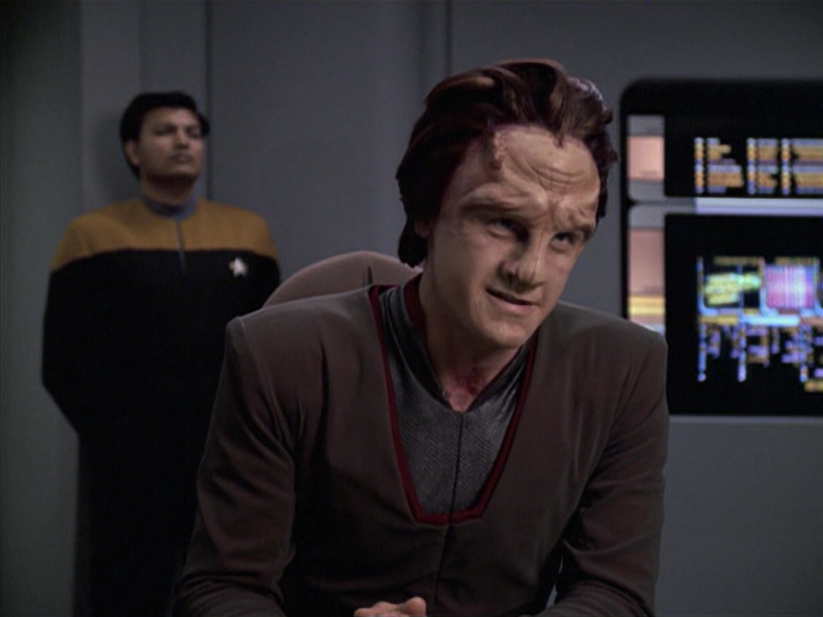 extant_StarTrek_VOY_6x06-Riddles_00636.jpg