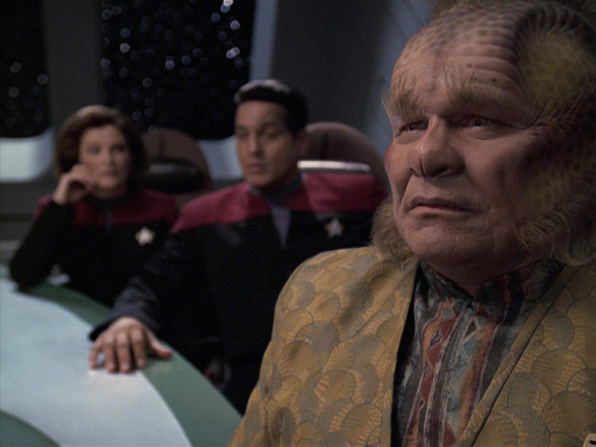 extant_StarTrek_VOY_6x06-Riddles_00641.jpg