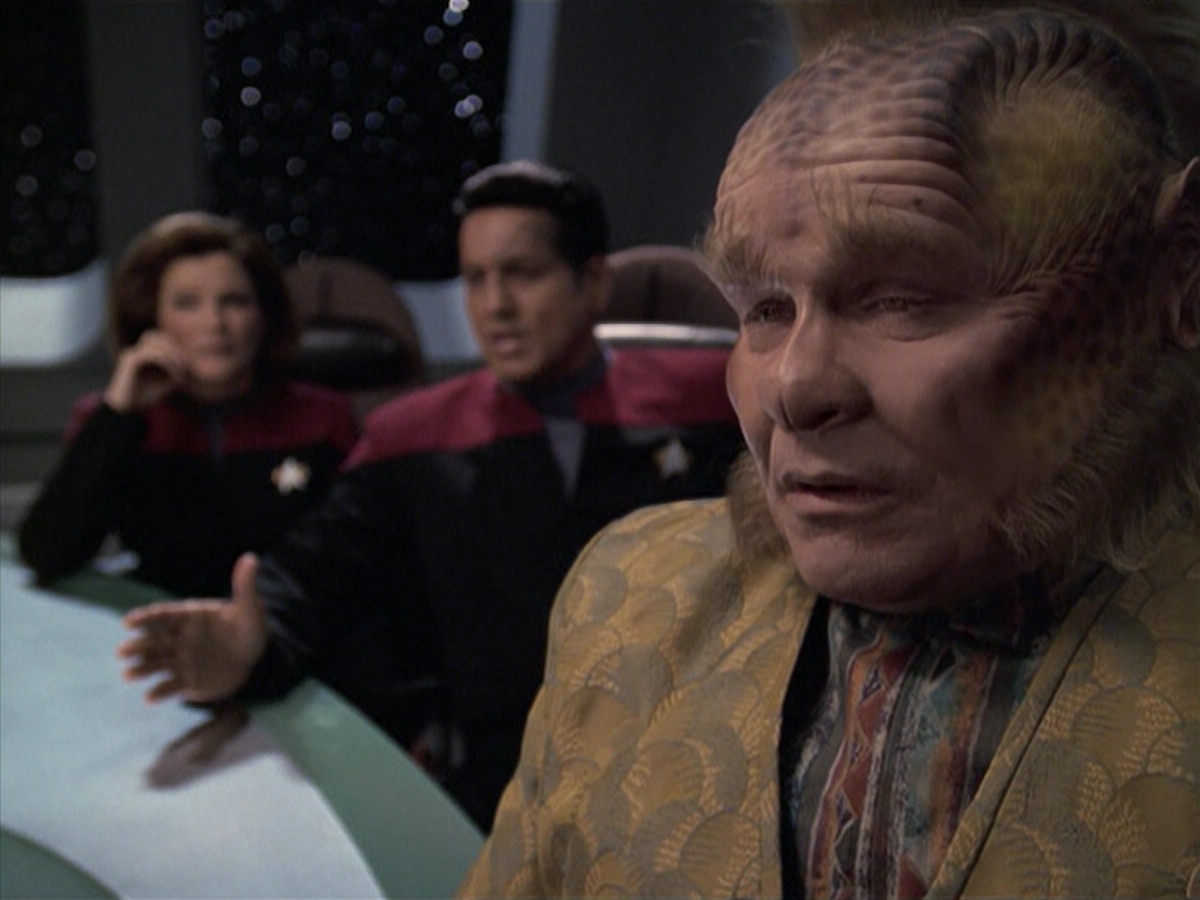 extant_StarTrek_VOY_6x06-Riddles_00645.jpg