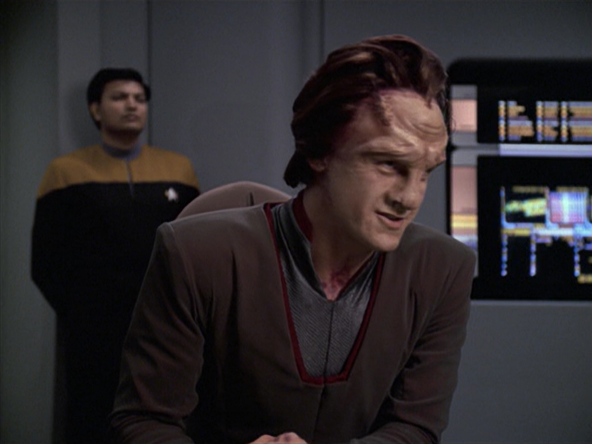 extant_StarTrek_VOY_6x06-Riddles_00670.jpg