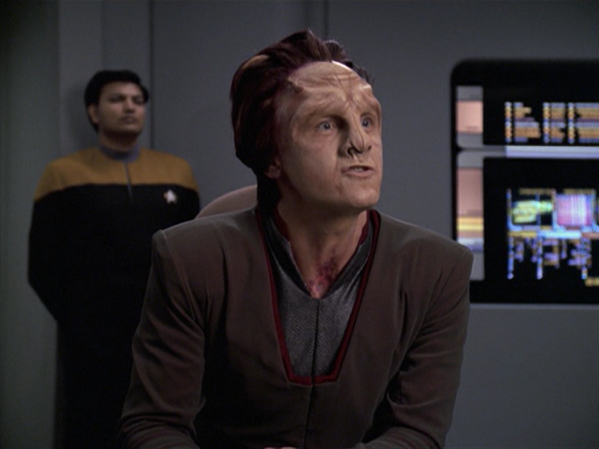 extant_StarTrek_VOY_6x06-Riddles_00677.jpg