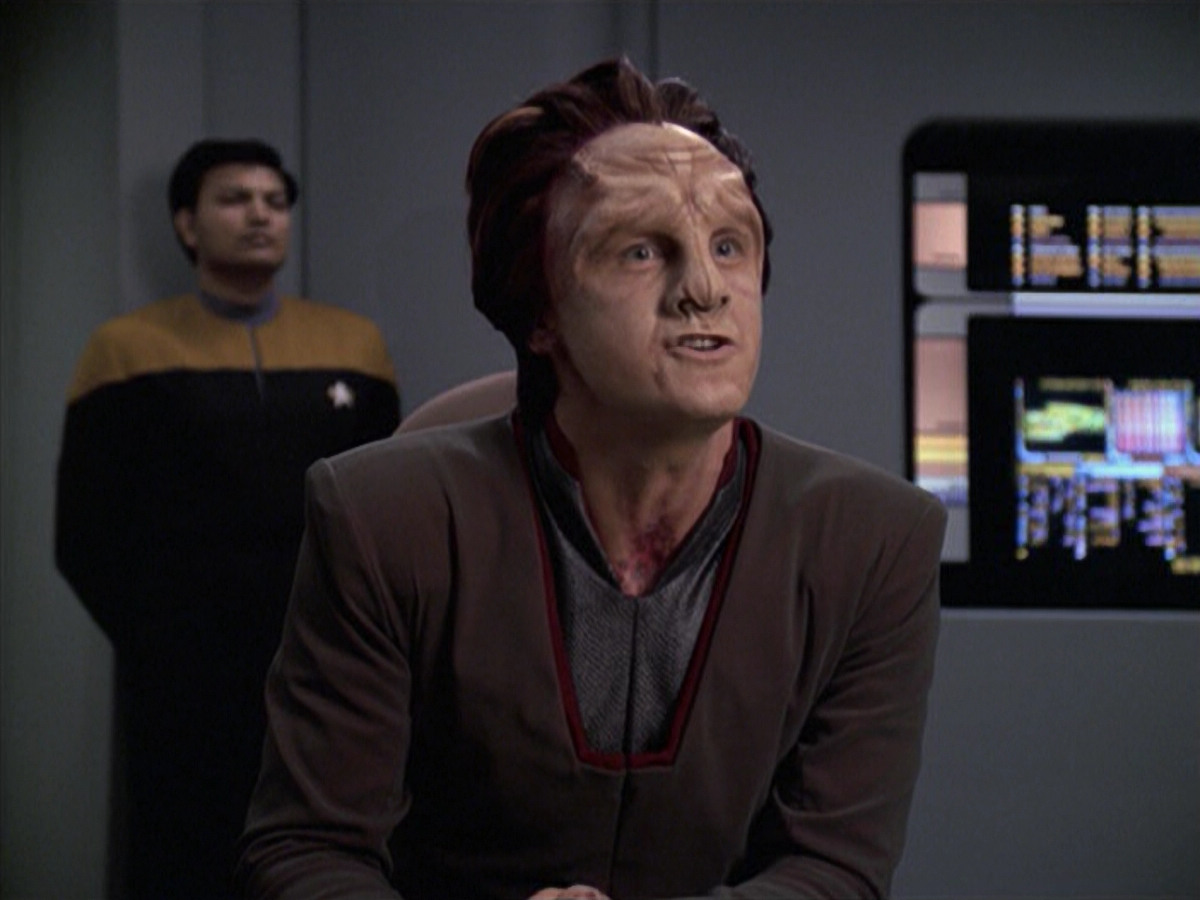 extant_StarTrek_VOY_6x06-Riddles_00678.jpg