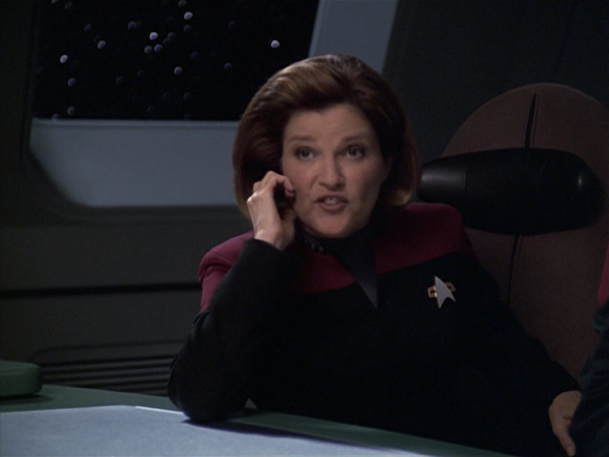 extant_StarTrek_VOY_6x06-Riddles_00684.jpg