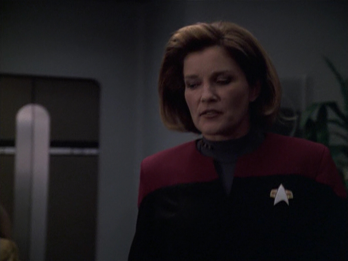 extant_StarTrek_VOY_6x06-Riddles_00734.jpg