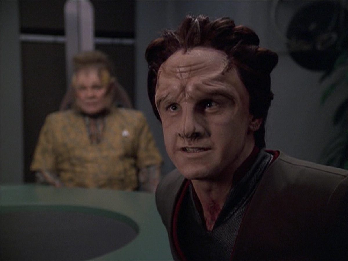 extant_StarTrek_VOY_6x06-Riddles_00758.jpg