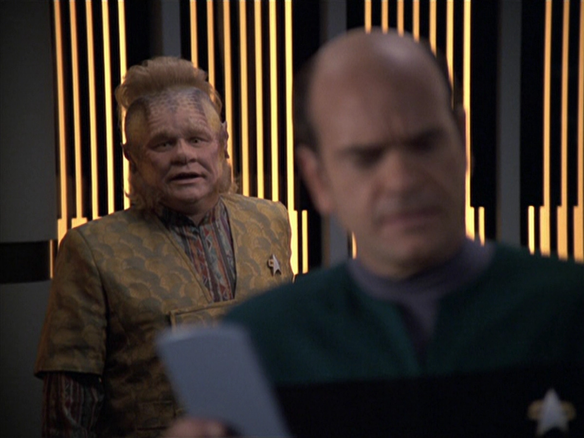 extant_StarTrek_VOY_6x06-Riddles_00871.jpg
