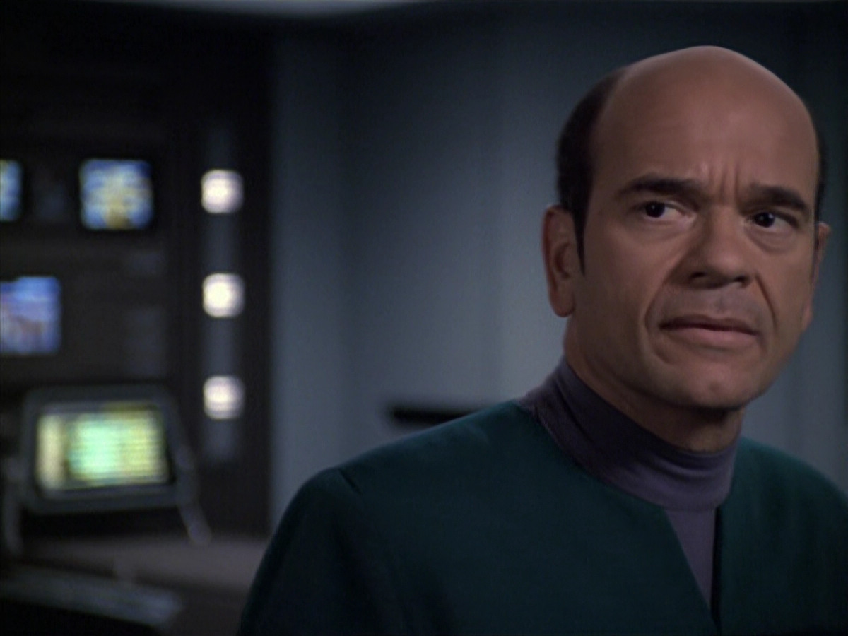 extant_StarTrek_VOY_6x06-Riddles_00878.jpg