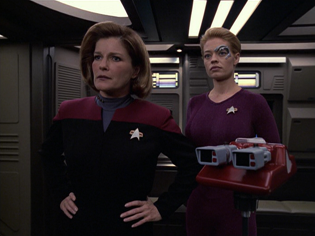 extant_StarTrek_VOY_6x06-Riddles_01191.jpg