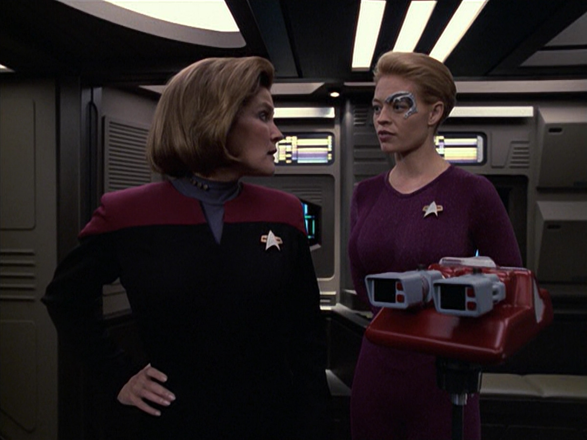 extant_StarTrek_VOY_6x06-Riddles_01201.jpg