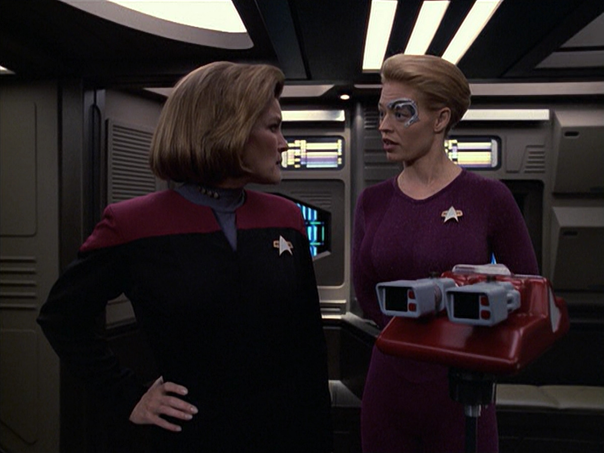 extant_StarTrek_VOY_6x06-Riddles_01203.jpg