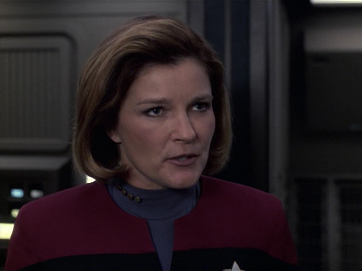 extant_StarTrek_VOY_6x06-Riddles_01278.jpg