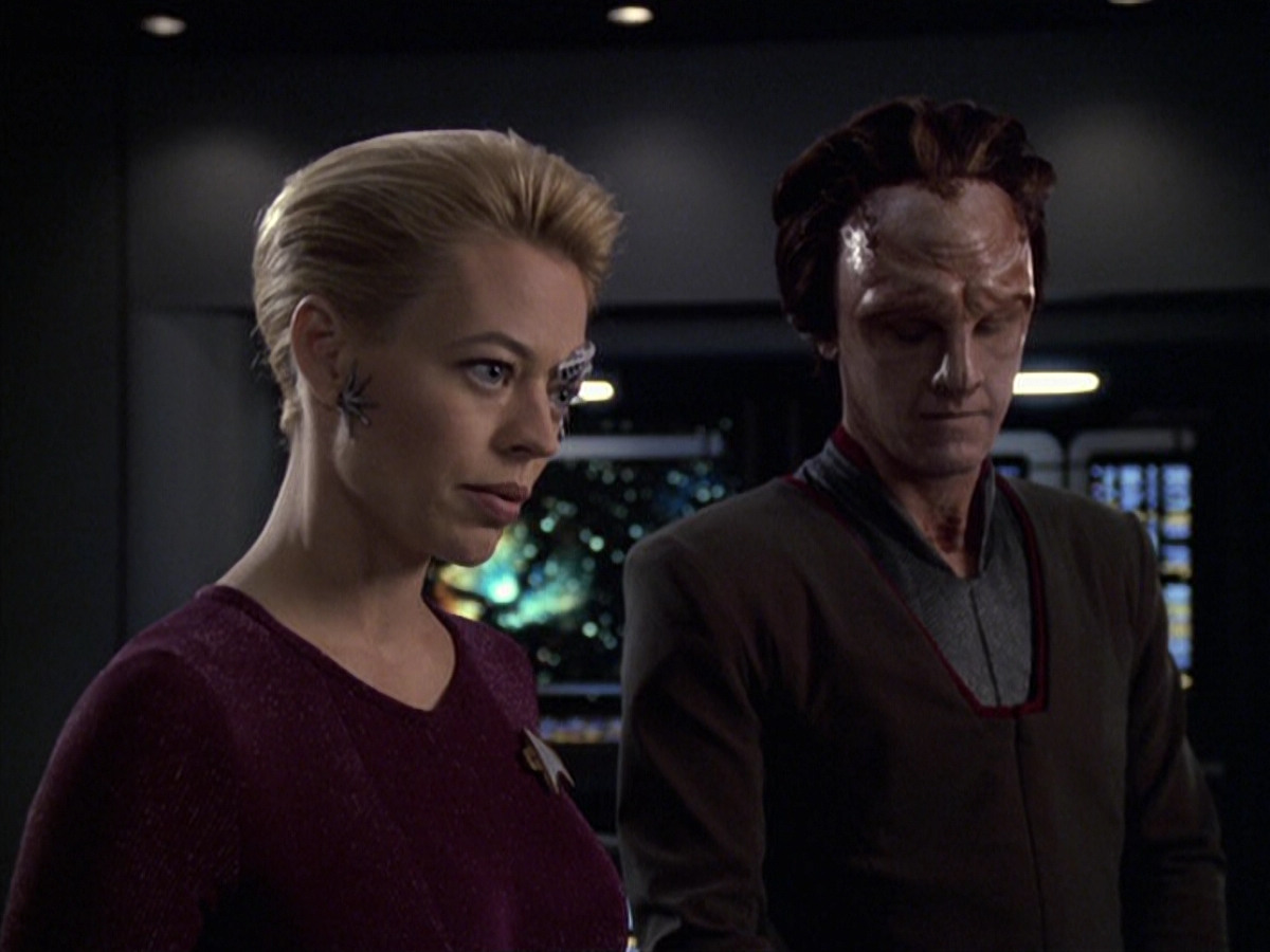 extant_StarTrek_VOY_6x06-Riddles_01554.jpg