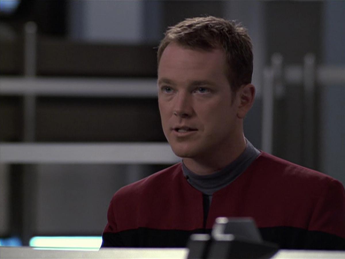extant_StarTrek_VOY_6x06-Riddles_01581.jpg