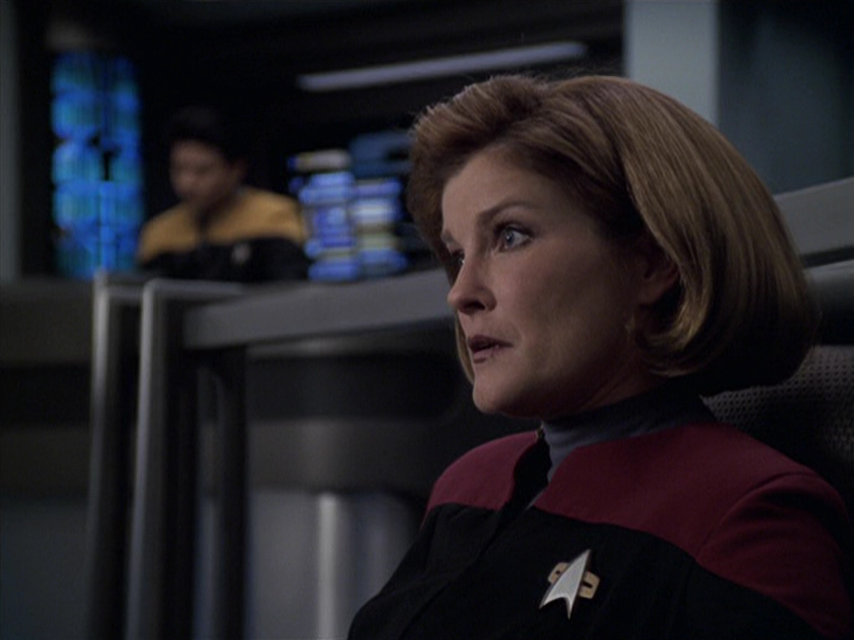 extant_StarTrek_VOY_6x06-Riddles_01610.jpg