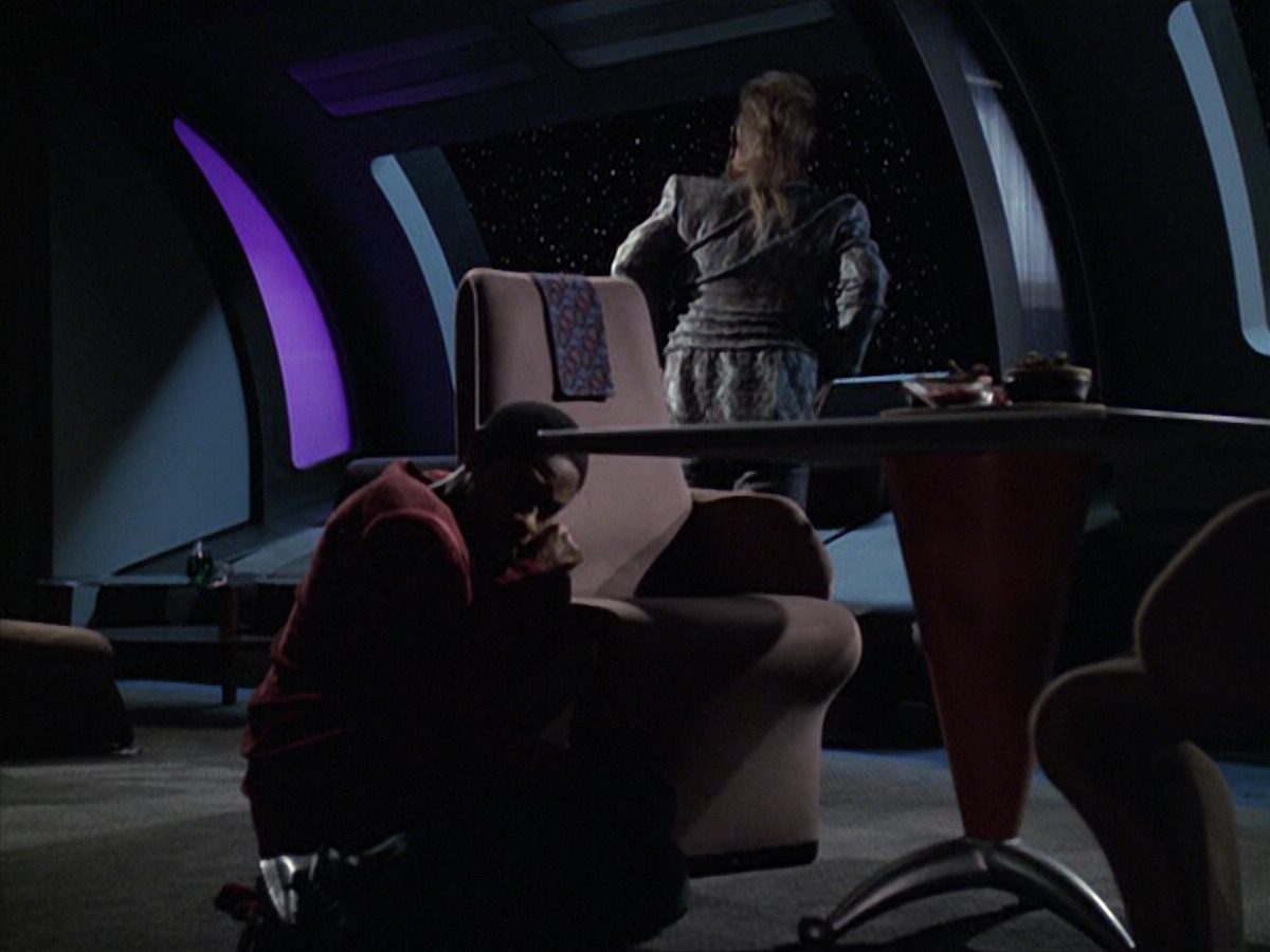 extant_StarTrek_VOY_6x06-Riddles_01684.jpg