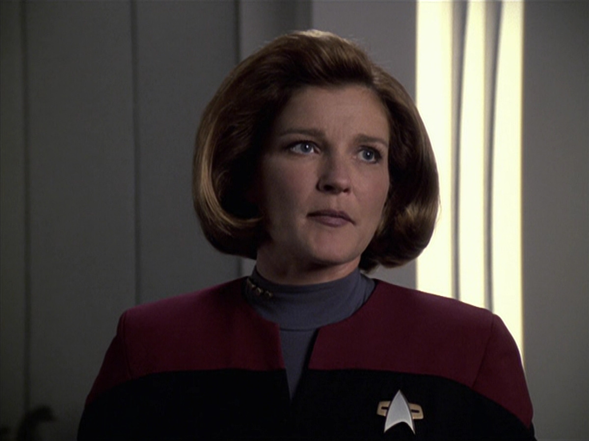 extant_StarTrek_VOY_6x06-Riddles_01905.jpg