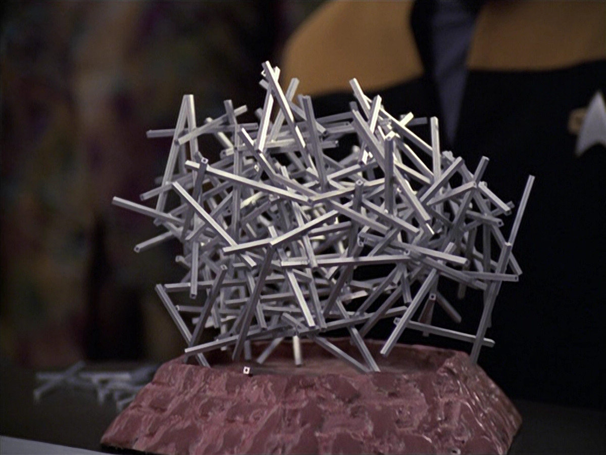 extant_StarTrek_VOY_6x06-Riddles_01956.jpg