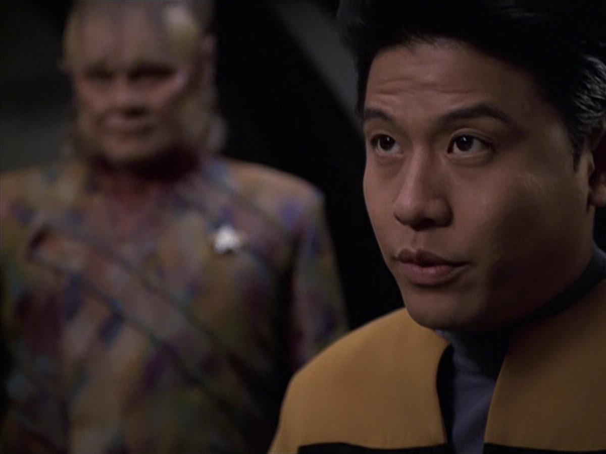 extant_StarTrek_VOY_6x06-Riddles_01961.jpg