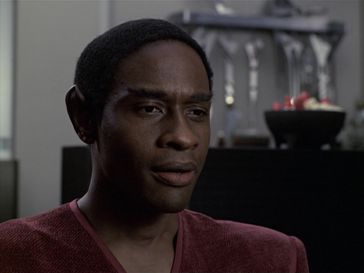 extant_StarTrek_VOY_6x06-Riddles_01969.jpg