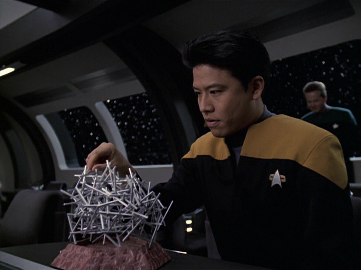 extant_StarTrek_VOY_6x06-Riddles_01997.jpg