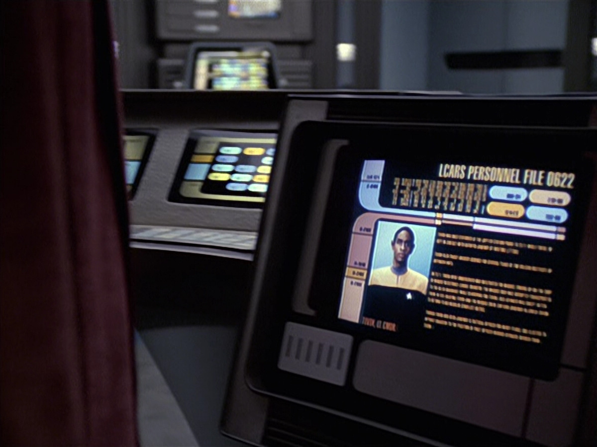 extant_StarTrek_VOY_6x06-Riddles_02087.jpg