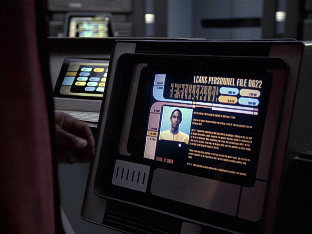 extant_StarTrek_VOY_6x06-Riddles_02088.jpg