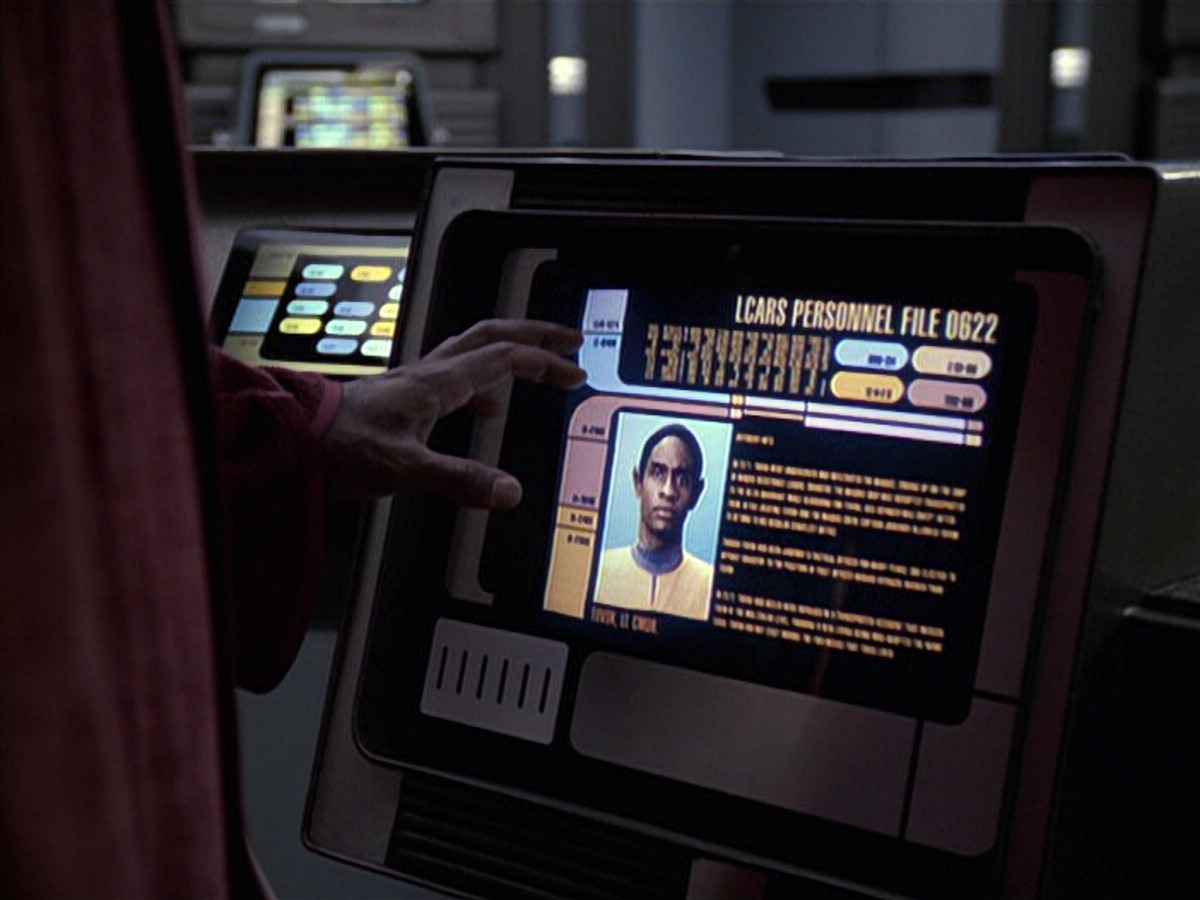 extant_StarTrek_VOY_6x06-Riddles_02091.jpg