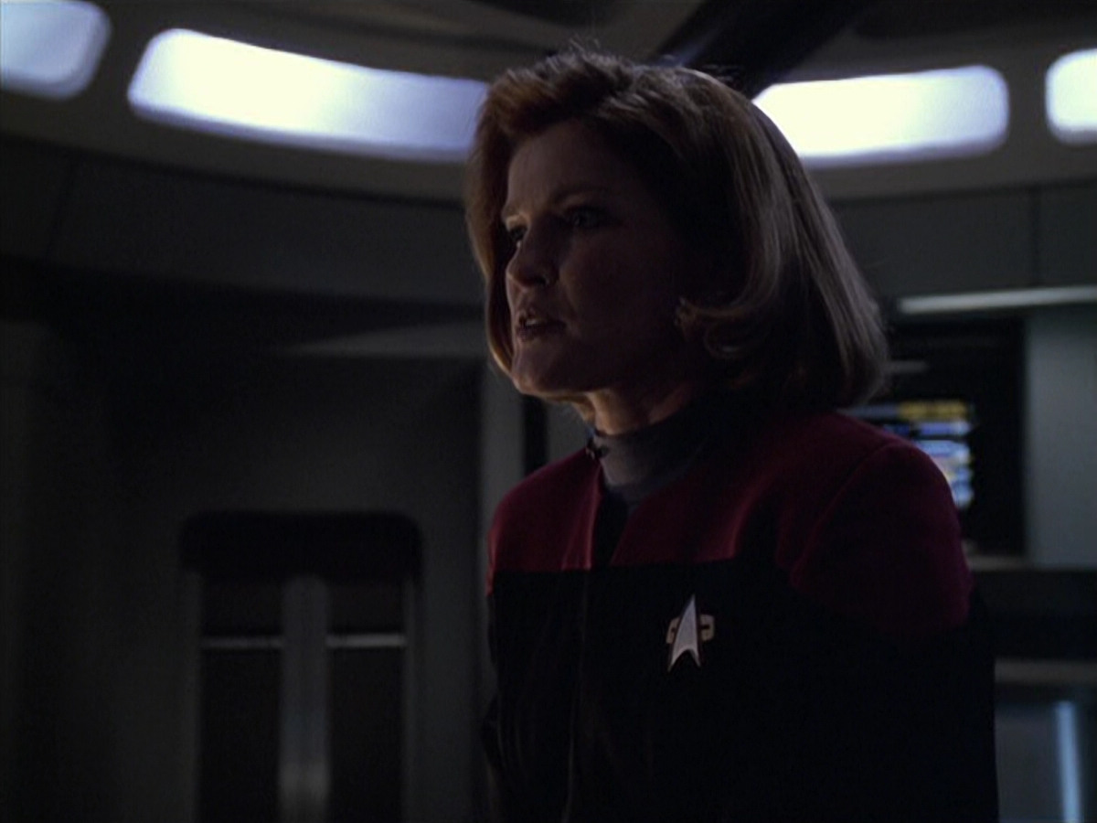 extant_StarTrek_VOY_6x06-Riddles_02977.jpg