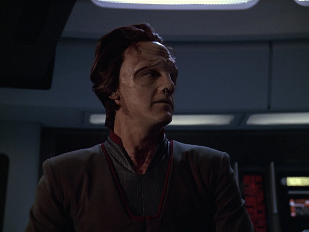 extant_StarTrek_VOY_6x06-Riddles_03053.jpg