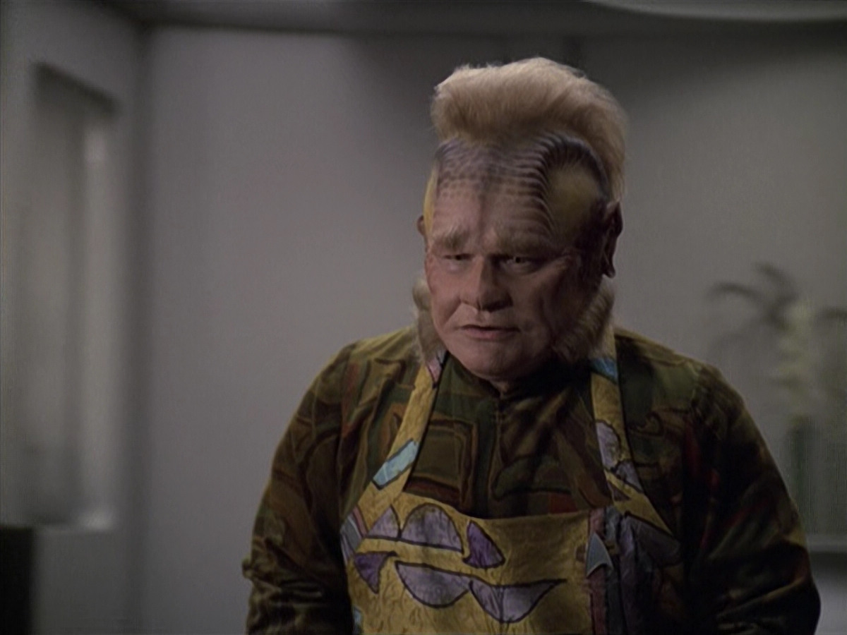 extant_StarTrek_VOY_6x06-Riddles_03559.jpg