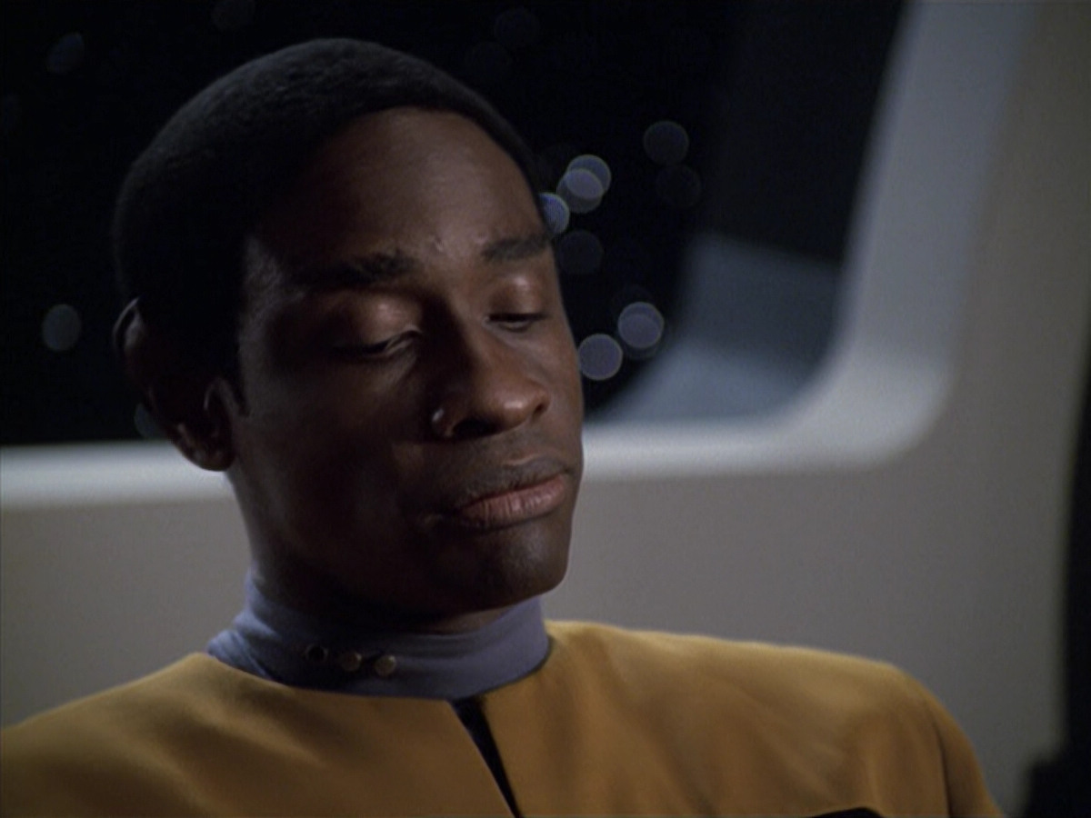 extant_StarTrek_VOY_6x06-Riddles_03617.jpg