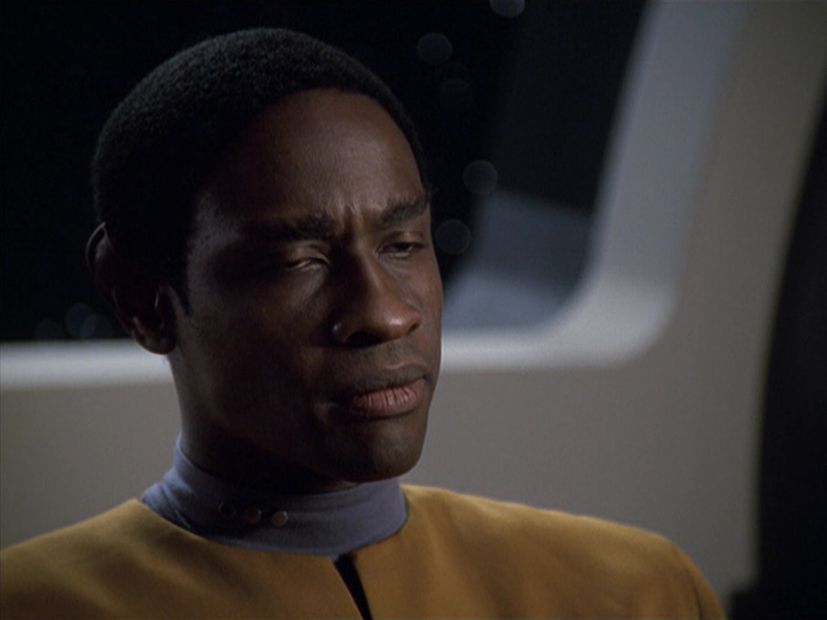 extant_StarTrek_VOY_6x06-Riddles_03627.jpg