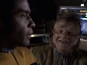 extant_StarTrek_VOY_6x06-Riddles_00179.jpg